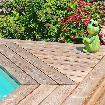 فندق مبيت وإفطار Au Crapaud